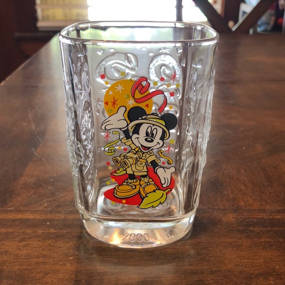 McDonalds Disney Mickey Mouse glass cup in good condition - Picture 1 of 7